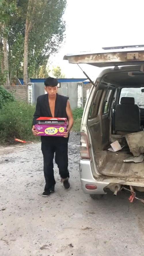 国产面包车换装视频大全,视频大全带你领略时尚新风采