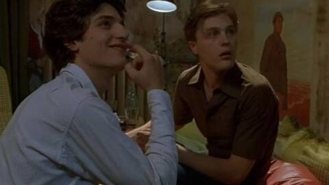 最新国产男男激情视频,燃情演绎男男深情瞬间