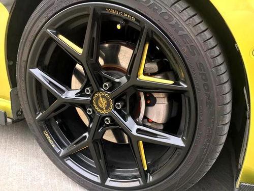 国产小钢炮声浪视频,热血声浪点燃激情瞬间