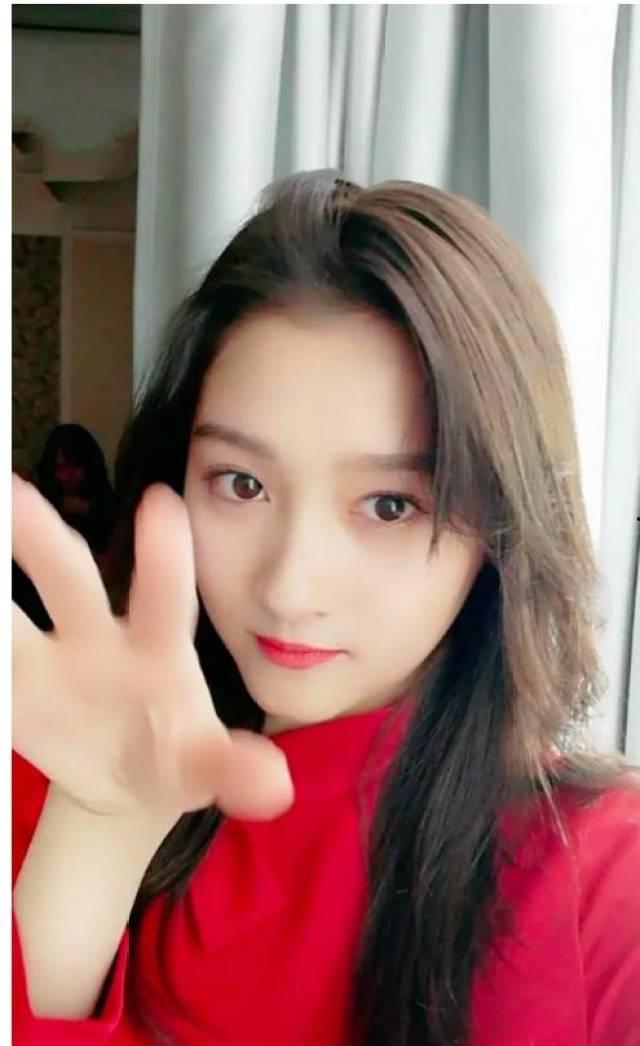 试看视频国产精彩自拍网,精彩瞬间，尽收眼底