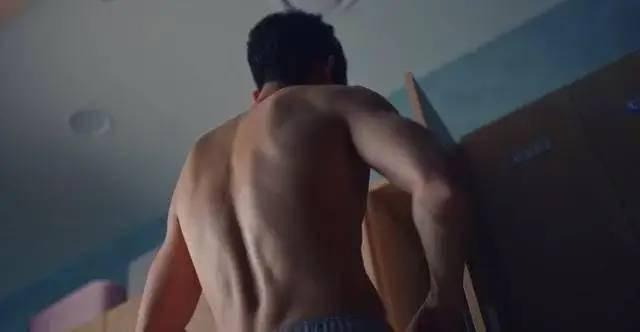 国产剧小情侣腹肌视频